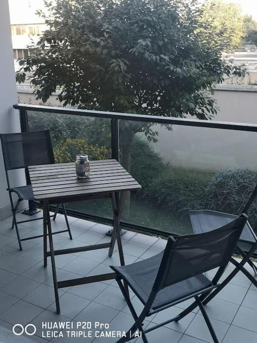 Spacieux 3 Pieces Sur Jardin Ivry-sur-Seine Exteriör bild